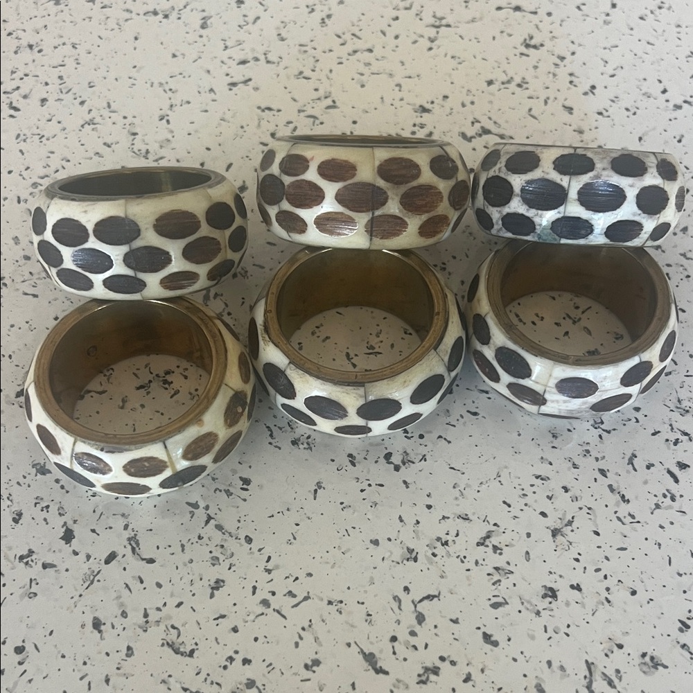 Set of Six napkin rings.
